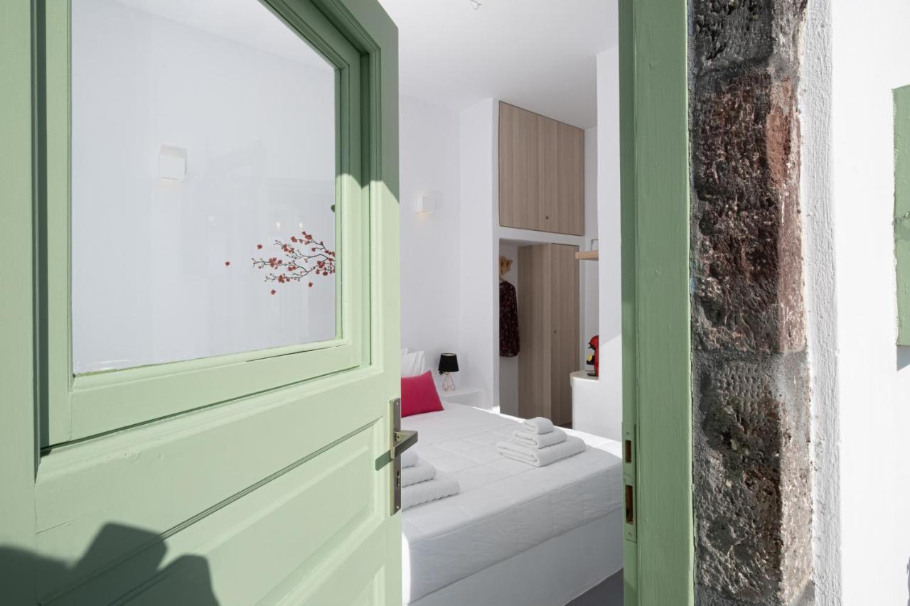 White Orchid Cave House & Studio Pyrgos Kallistis Екстер'єр фото